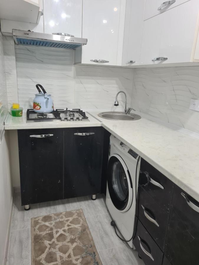 2-Х Комнатная Квартира Tashkent Esterno foto