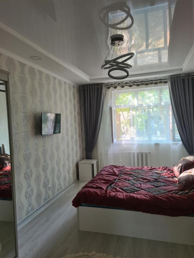 2-Х Комнатная Квартира Tashkent Esterno foto
